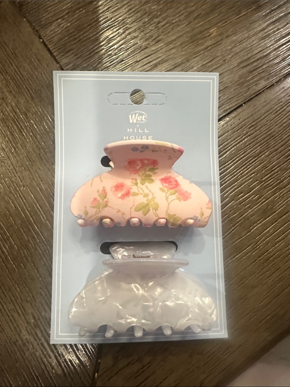 Hill House x Wet Pink Floral & Pearlescent White Hair Claw Clip Set